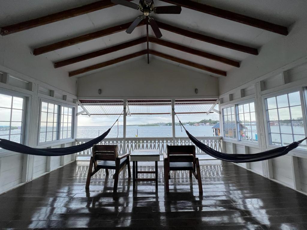 Barrbra Bnb Over The Sea Bocas Town Exterior photo