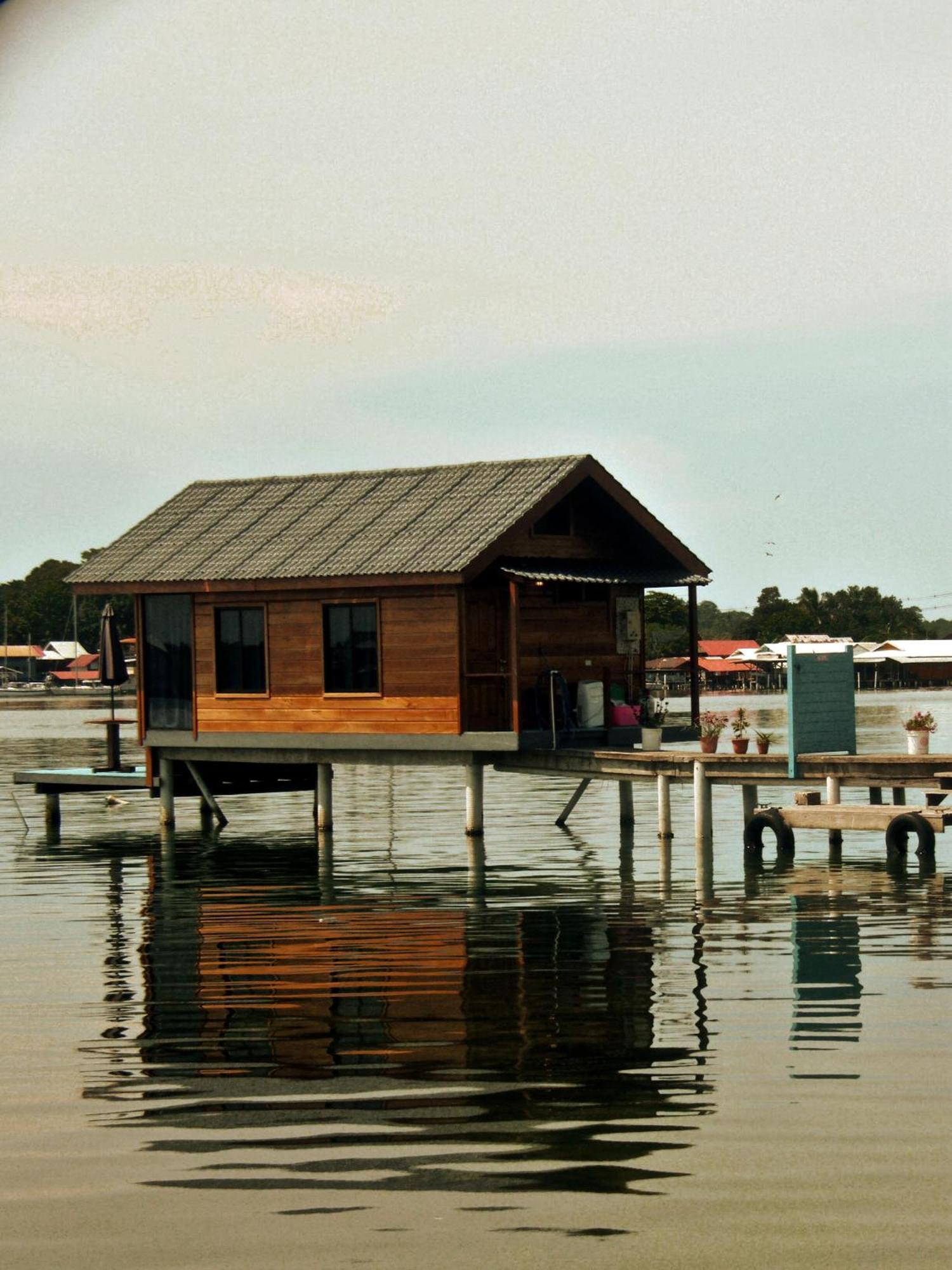 Barrbra Bnb Over The Sea Bocas Town Exterior photo
