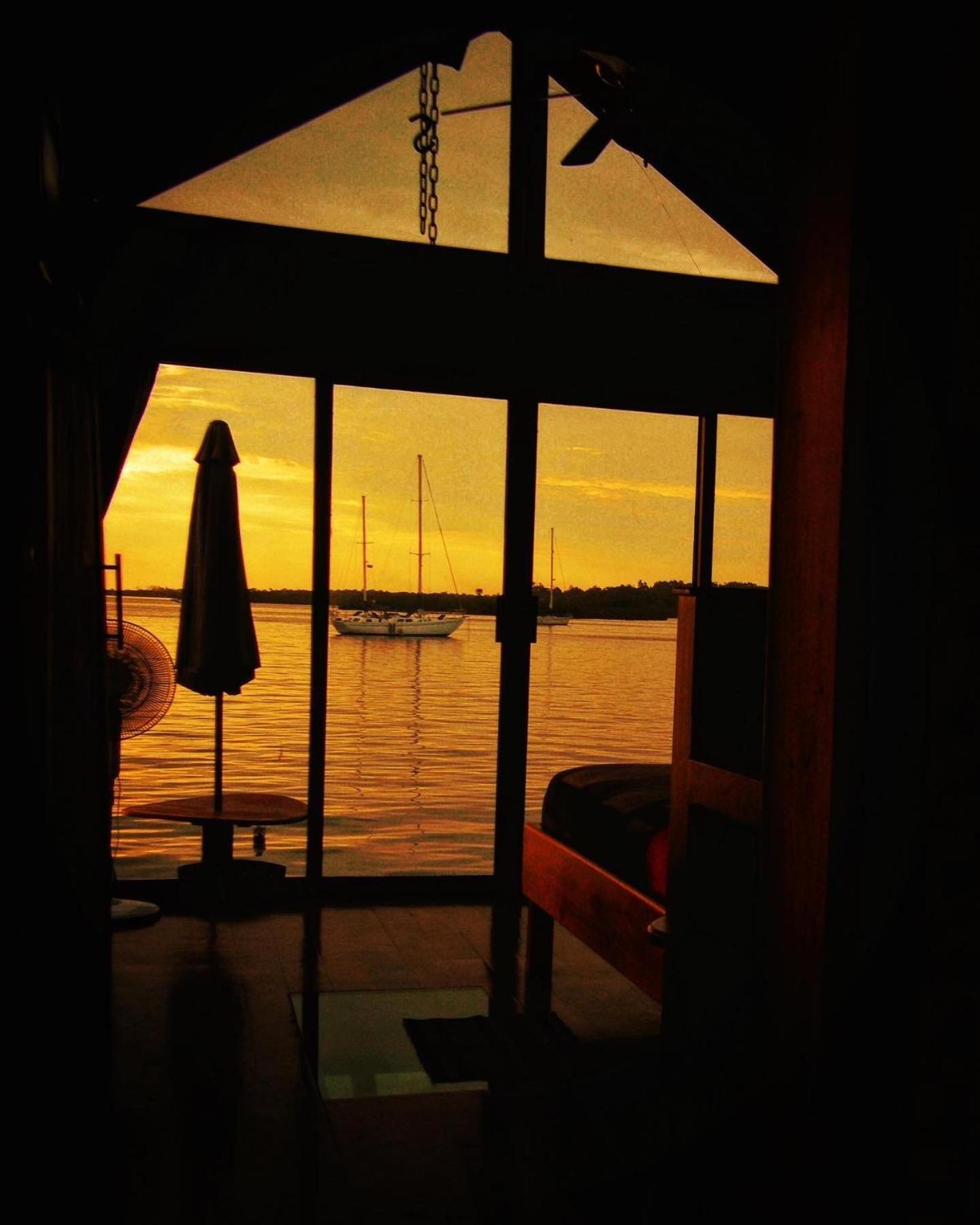 Barrbra Bnb Over The Sea Bocas Town Exterior photo