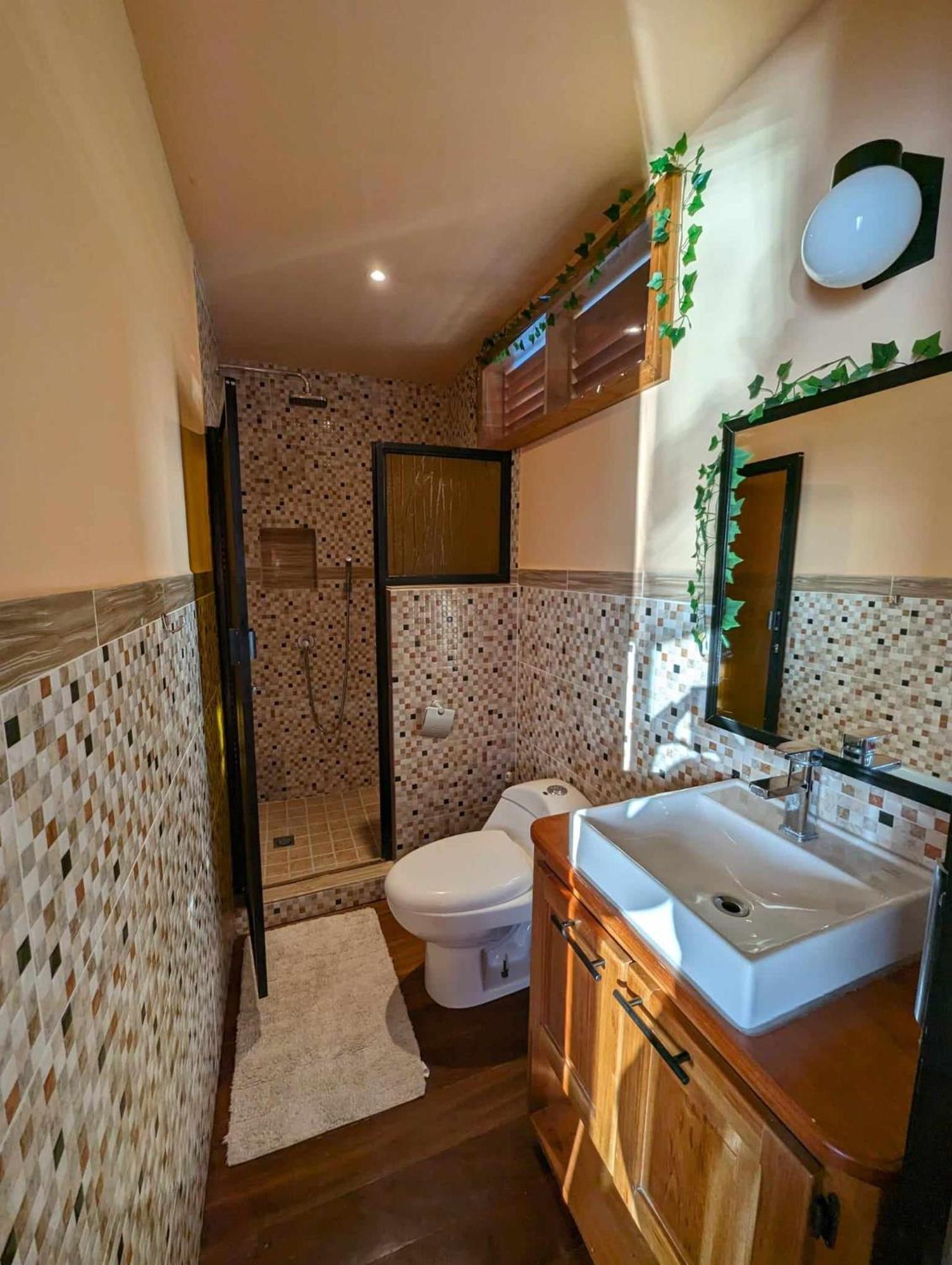 Barrbra Bnb Over The Sea Bocas Town Room photo