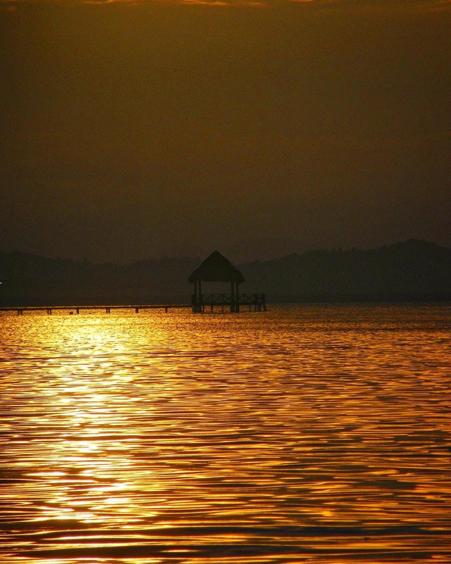 Barrbra Bnb Over The Sea Bocas Town Room photo
